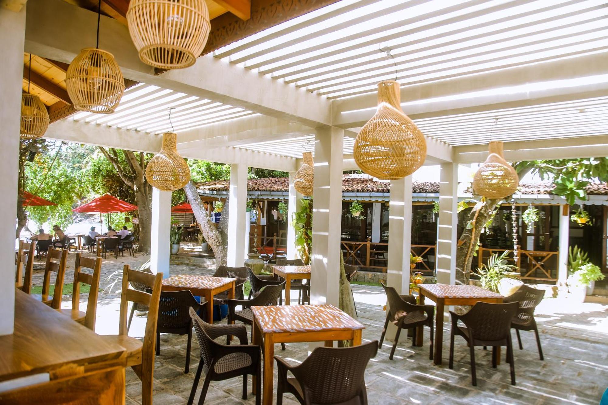 Surf Sea Breeze Hotel Mirissa Exterior foto