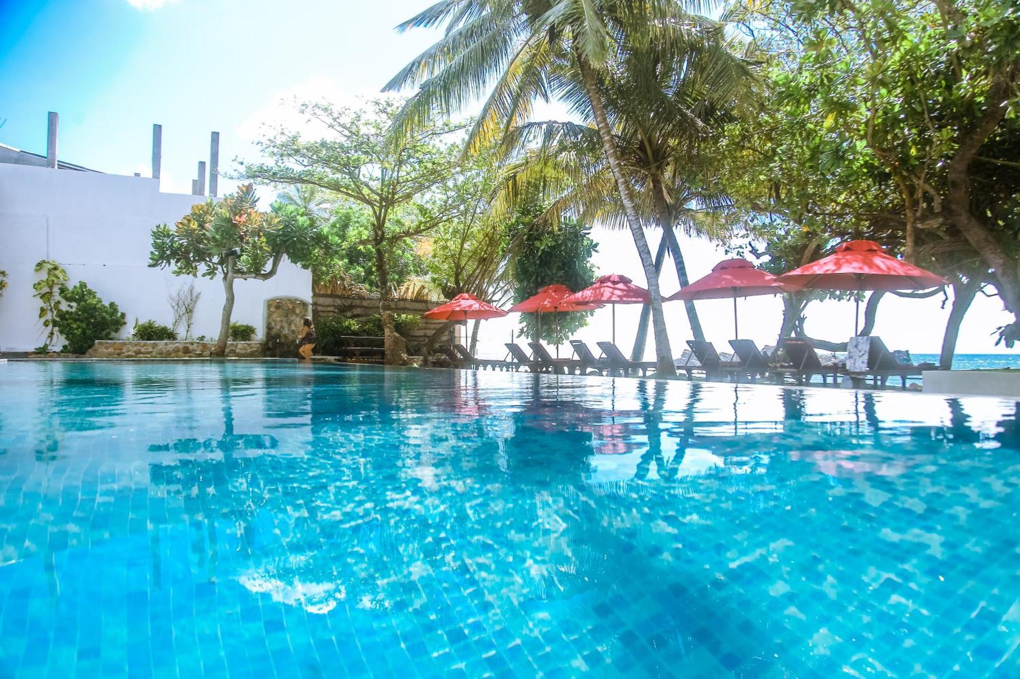 Surf Sea Breeze Hotel Mirissa Exterior foto