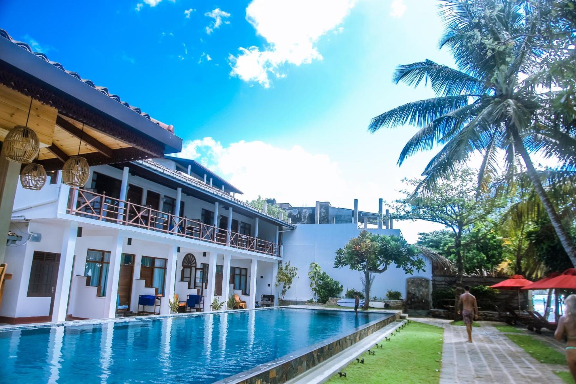 Surf Sea Breeze Hotel Mirissa Exterior foto